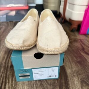 TOMS Natural Canvas Espadrilles